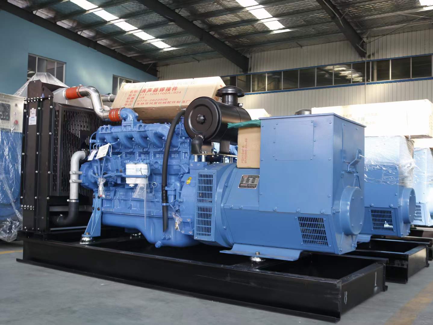 阆中柴油发电机组空气滤清器多久需要更换一次？