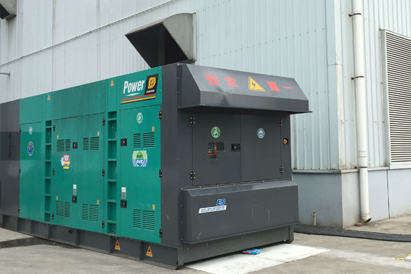 阆中燃油滤清器的更换流程是怎样的？