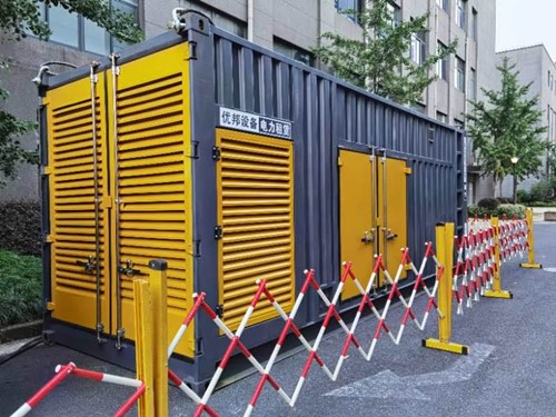 阆中如何使用转速表检查发动机的转速？