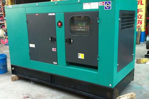 阆中如何检查机油的使用时间？