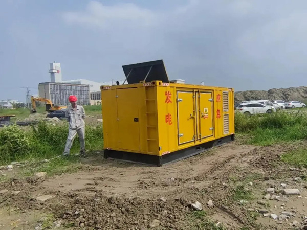 阆中200KW柴油发电机机组每小时的油耗量受哪些因素影响？